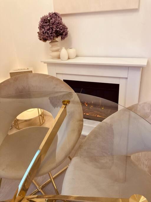 Amalfi Home - Stylish Apartment With Terrace Schönefeld Екстериор снимка