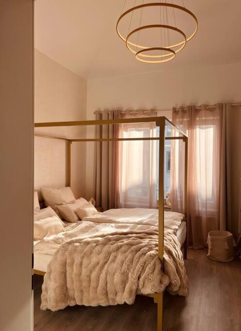 Amalfi Home - Stylish Apartment With Terrace Schönefeld Екстериор снимка